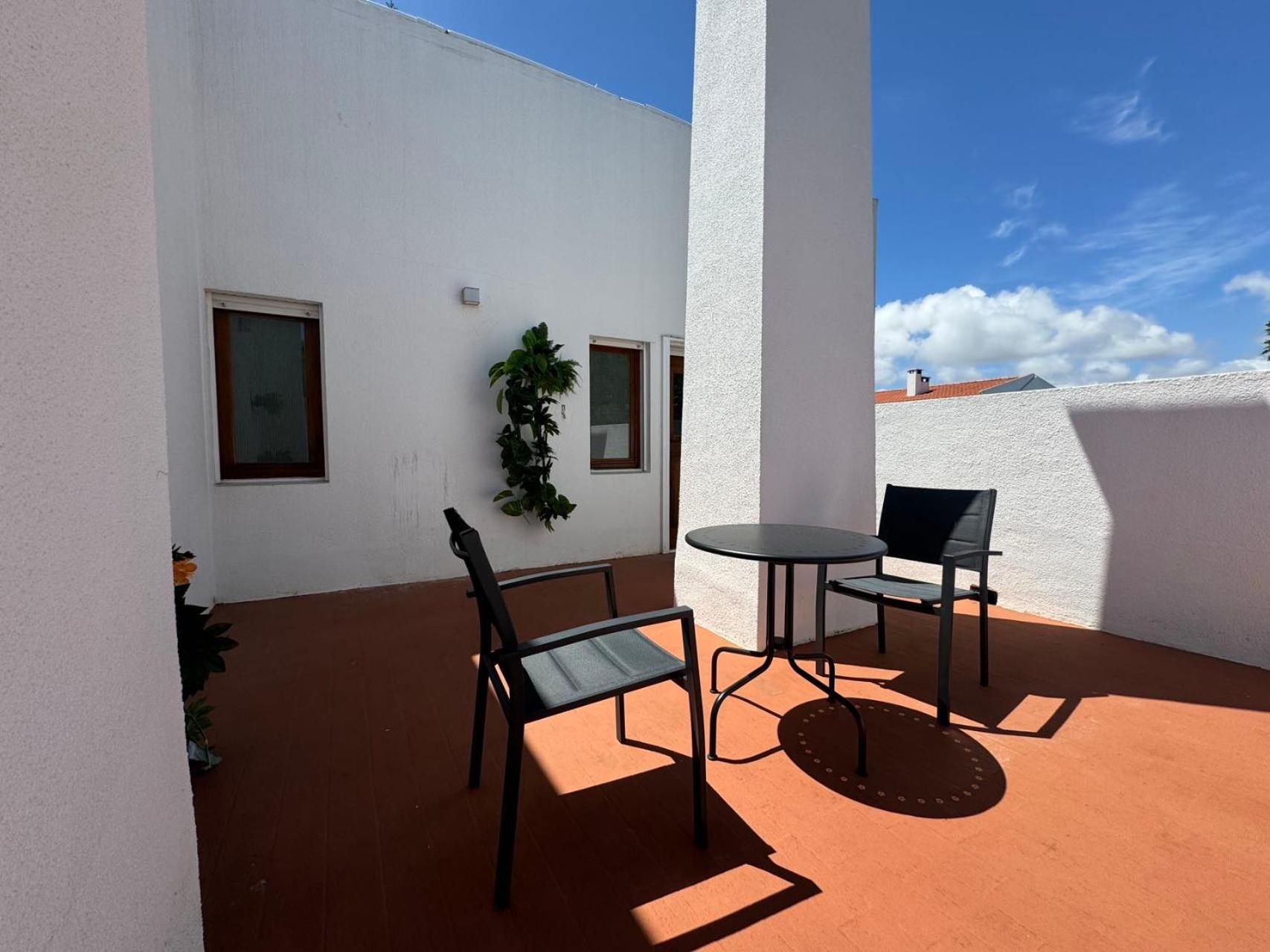 Aomo Art Space Hostel Oeiras Zewnętrze zdjęcie