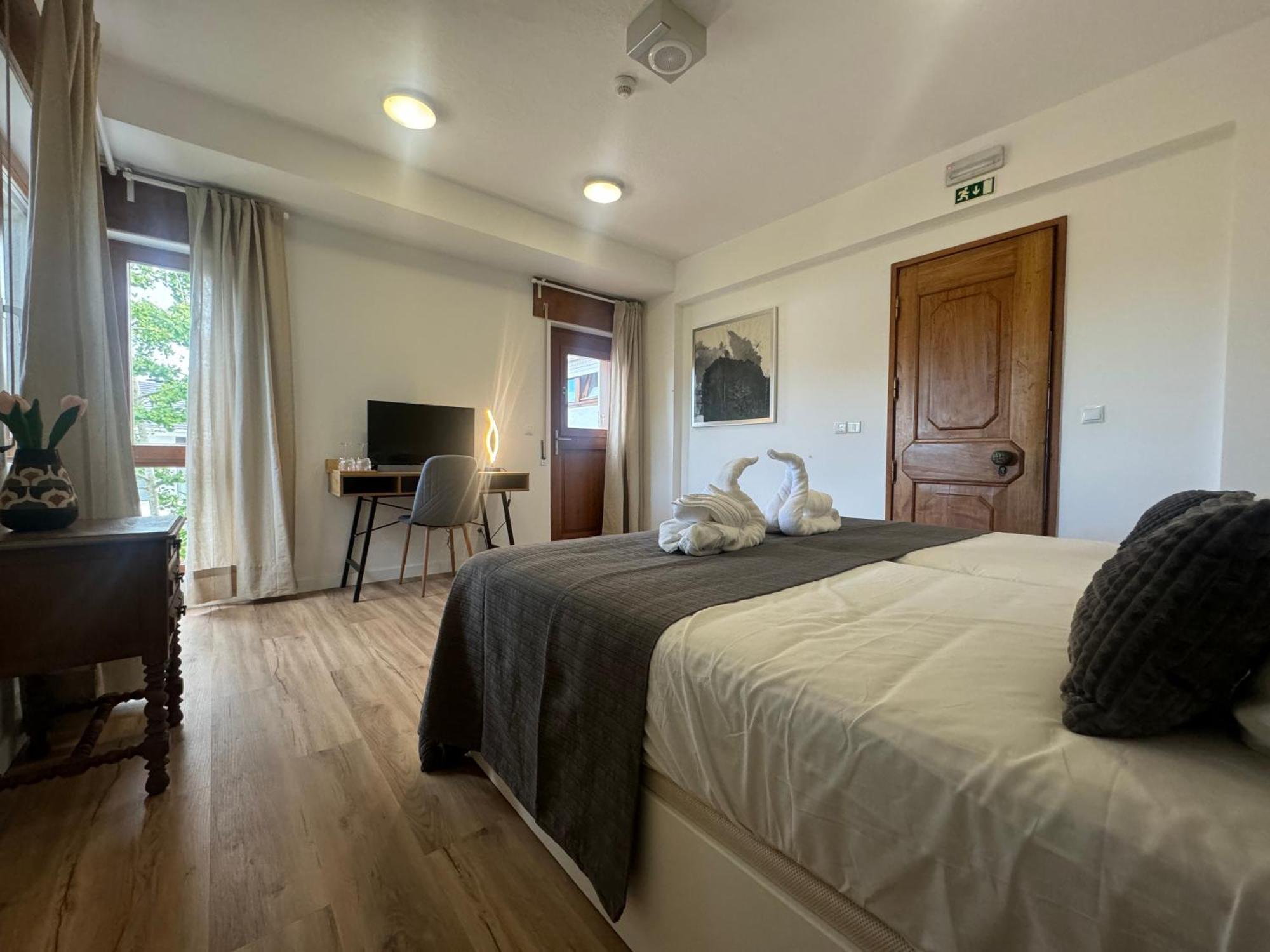 Aomo Art Space Hostel Oeiras Zewnętrze zdjęcie