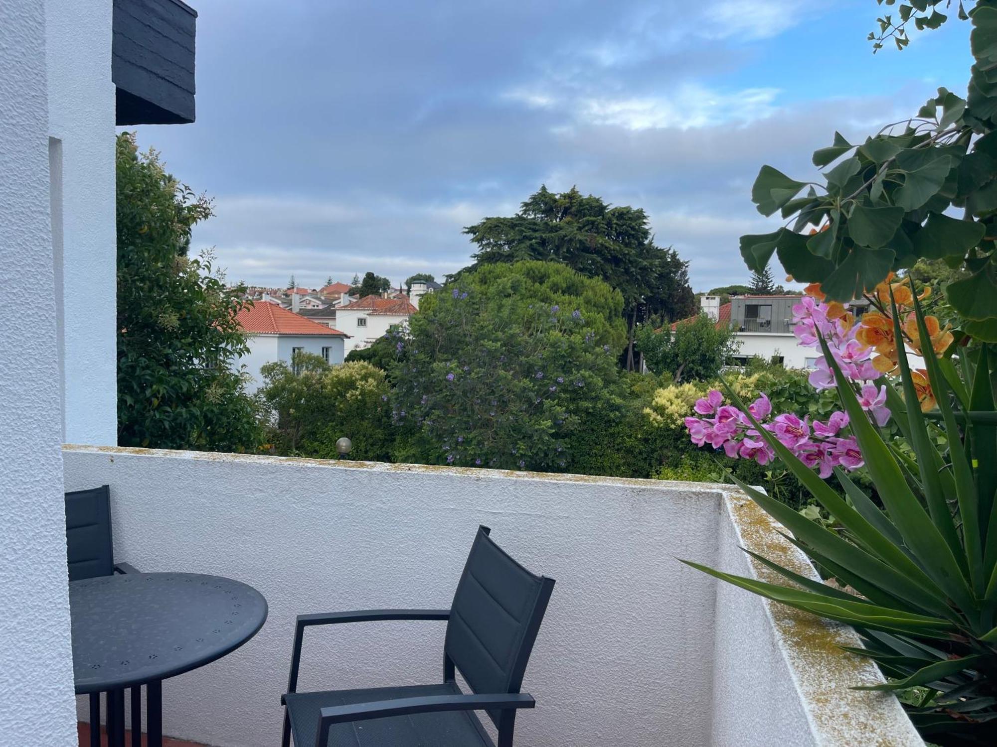 Aomo Art Space Hostel Oeiras Zewnętrze zdjęcie